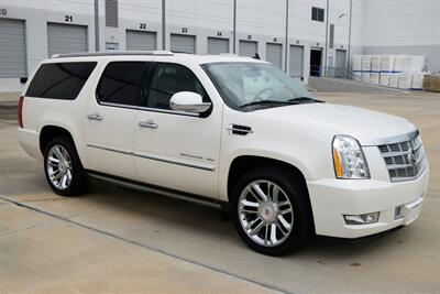 2014 Cadillac Escalade ESV AWD PLATINUM DUAL DVD NAV BK/CAM HWY MILE NICE   - Photo 4 - Stafford, TX 77477