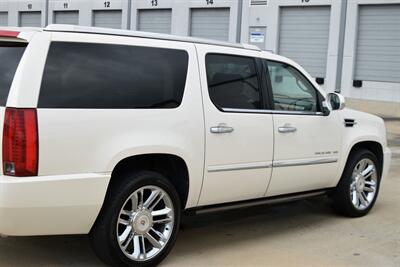 2014 Cadillac Escalade ESV AWD PLATINUM DUAL DVD NAV BK/CAM HWY MILE NICE   - Photo 16 - Stafford, TX 77477