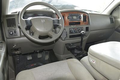 2006 Dodge Ram 3500 SLT QUAD 5.9L DIESEL 6SPD MANUAL FLAT BED DUALLY   - Photo 31 - Stafford, TX 77477