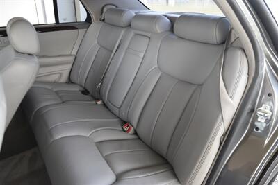 2006 Cadillac DTS Luxury I   - Photo 36 - Stafford, TX 77477