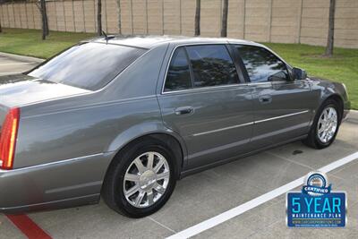 2006 Cadillac DTS Luxury I   - Photo 9 - Stafford, TX 77477
