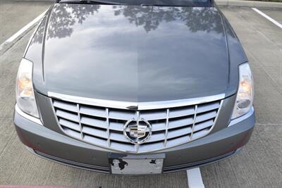 2006 Cadillac DTS Luxury I   - Photo 24 - Stafford, TX 77477