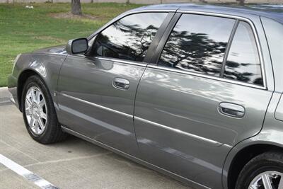 2006 Cadillac DTS Luxury I   - Photo 15 - Stafford, TX 77477