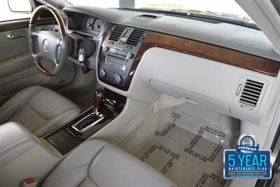 2006 Cadillac DTS Luxury I   - Photo 4 - Stafford, TX 77477