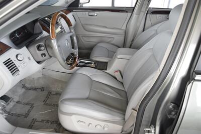 2006 Cadillac DTS Luxury I   - Photo 34 - Stafford, TX 77477
