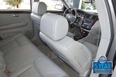 2006 Cadillac DTS Luxury I   - Photo 2 - Stafford, TX 77477