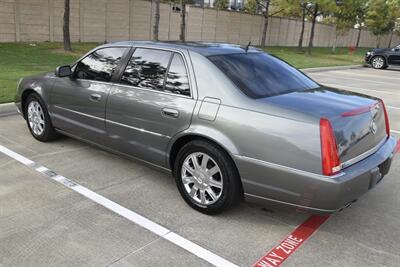 2006 Cadillac DTS Luxury I   - Photo 13 - Stafford, TX 77477