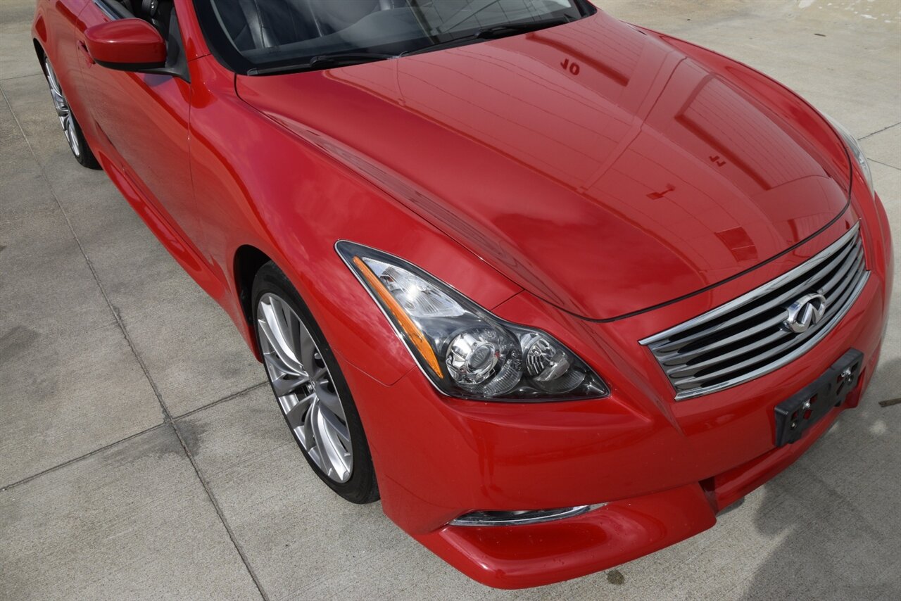 2013 INFINITI G Convertible 37 Sport photo 23