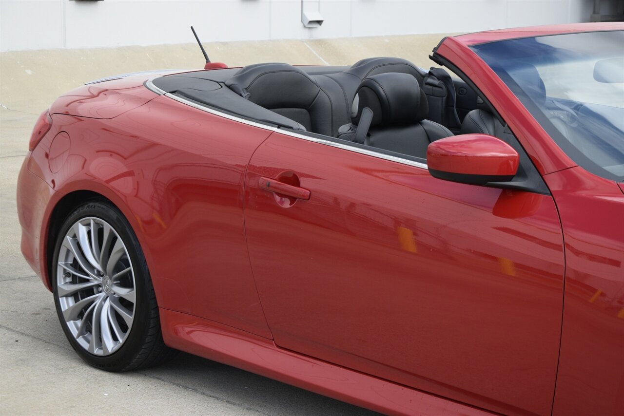 2013 INFINITI G Convertible 37 Sport photo 6