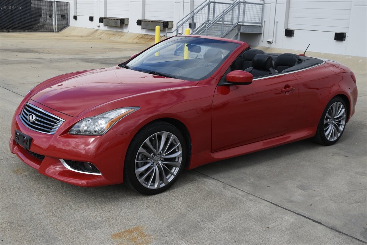 2013 INFINITI G Convertible 37 Sport photo 9