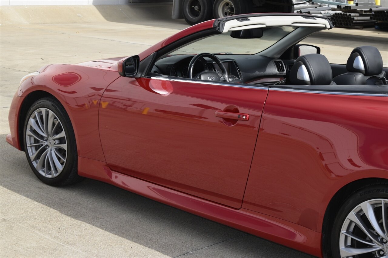 2013 INFINITI G Convertible 37 Sport photo 19