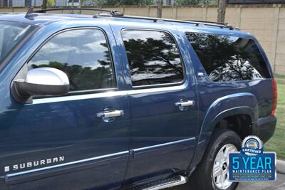 2007 Chevrolet Suburban Z71 4X4 NAV BK/CAM ROOF FRESH TRADE IN NICE   - Photo 9 - Stafford, TX 77477