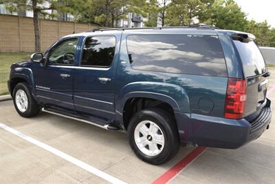 2007 Chevrolet Suburban Z71 4X4 NAV BK/CAM ROOF FRESH TRADE IN NICE   - Photo 13 - Stafford, TX 77477