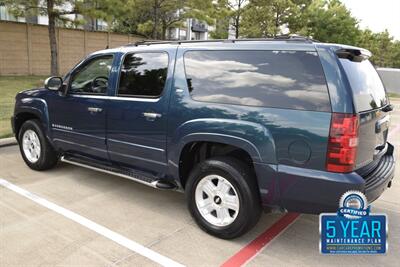 2007 Chevrolet Suburban Z71 4X4 NAV BK/CAM ROOF FRESH TRADE IN NICE   - Photo 13 - Stafford, TX 77477