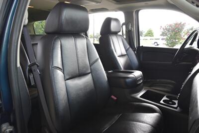 2007 Chevrolet Suburban Z71 4X4 NAV BK/CAM ROOF FRESH TRADE IN NICE   - Photo 31 - Stafford, TX 77477