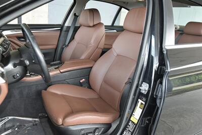 2013 BMW 535i xDrive PRM/SPORTS PKG NAV FRESH TRADE CLEAN   - Photo 32 - Stafford, TX 77477
