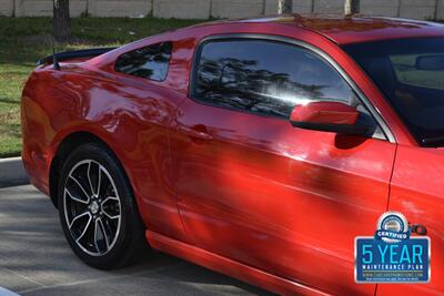 2013 Ford Mustang GT PREMIUM 6SPD MANUAL LTHR PREM WHLS NEW TRADE   - Photo 8 - Stafford, TX 77477