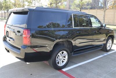 2017 Chevrolet Suburban LT 4X4 LTHR NAV HTD STS BK/CAM FRESH TRADE NICE   - Photo 14 - Stafford, TX 77477