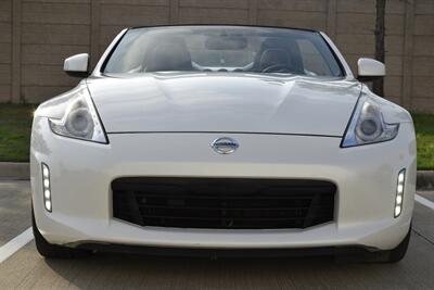 2014 Nissan 370Z ROADSTER AUTOMATIC WHITE/CHERRY INT SPTS WHLS NICE   - Photo 3 - Stafford, TX 77477