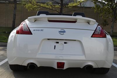 2014 Nissan 370Z ROADSTER AUTOMATIC WHITE/CHERRY INT SPTS WHLS NICE   - Photo 23 - Stafford, TX 77477