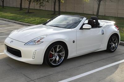 2014 Nissan 370Z ROADSTER AUTOMATIC WHITE/CHERRY INT SPTS WHLS NICE   - Photo 5 - Stafford, TX 77477