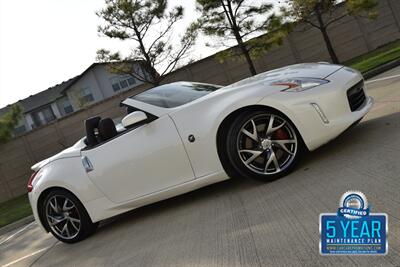 2014 Nissan 370Z ROADSTER AUTOMATIC WHITE/CHERRY INT SPTS WHLS NICE   - Photo 26 - Stafford, TX 77477