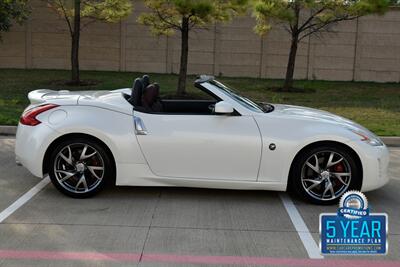 2014 Nissan 370Z ROADSTER AUTOMATIC WHITE/CHERRY INT SPTS WHLS NICE   - Photo 14 - Stafford, TX 77477