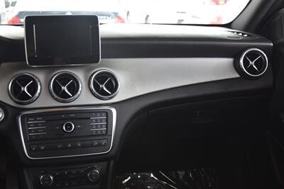 2016 Mercedes-Benz GLA 250 4MATIC LOADED HWY MILES NEW TRADE IN CLEAN   - Photo 25 - Stafford, TX 77477
