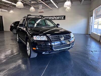 2006 Volkswagen Touareg V8   - Photo 2 - Grand Rapids, MI 49548