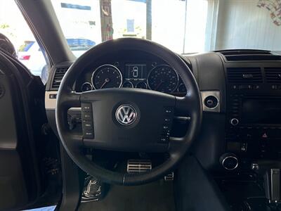 2006 Volkswagen Touareg V8   - Photo 26 - Grand Rapids, MI 49548