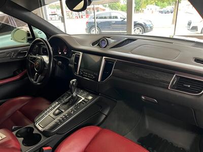 2017 Porsche Macan GTS   - Photo 42 - Grand Rapids, MI 49548