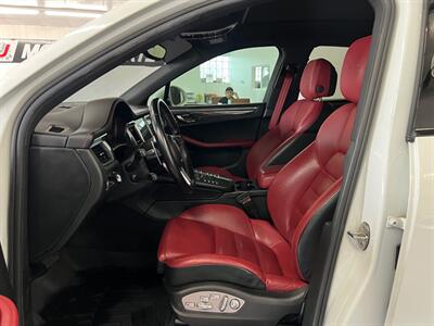 2017 Porsche Macan GTS   - Photo 19 - Grand Rapids, MI 49548