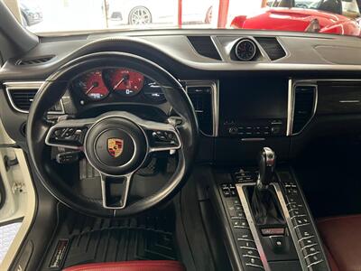 2017 Porsche Macan GTS   - Photo 22 - Grand Rapids, MI 49548