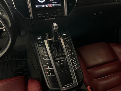 2017 Porsche Macan GTS   - Photo 35 - Grand Rapids, MI 49548