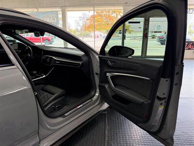 2021 Audi RS 6 Avant 4.0T quattro Avant   - Photo 52 - Grand Rapids, MI 49548