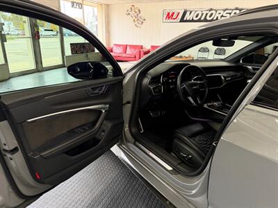 2021 Audi RS 6 Avant 4.0T quattro Avant   - Photo 28 - Grand Rapids, MI 49548