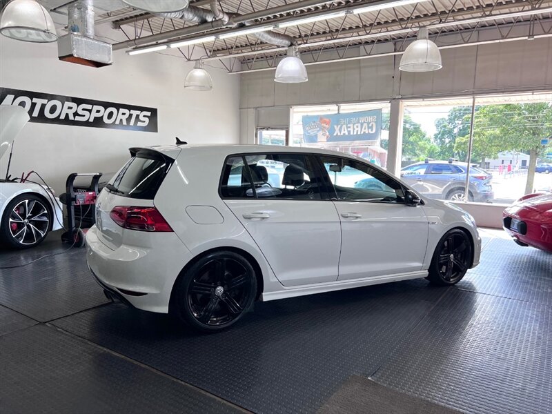 2016 Volkswagen Golf R 4Motion photo 7