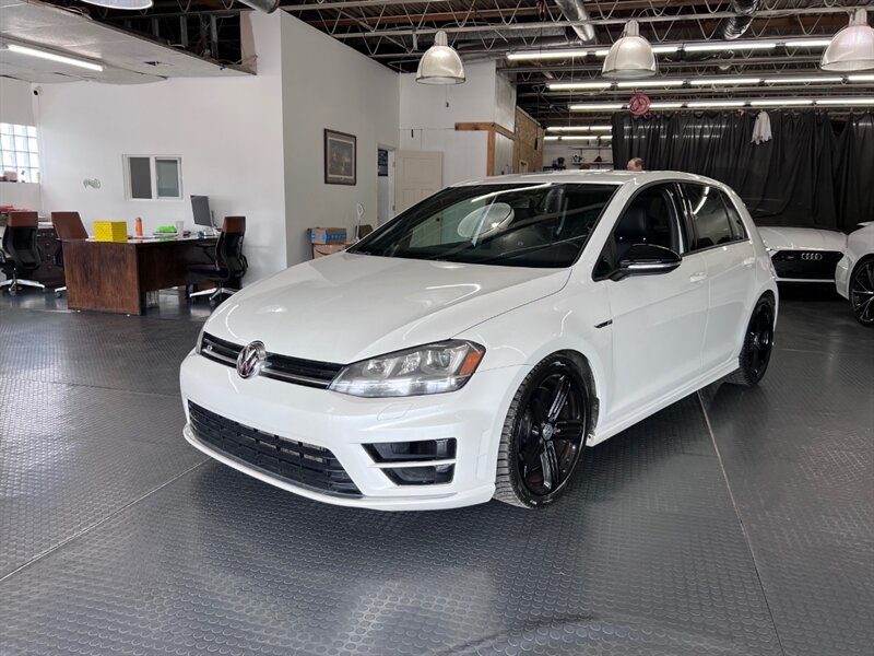 2016 Volkswagen Golf R 4Motion photo 2