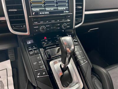 2016 Porsche Cayenne   - Photo 33 - Grand Rapids, MI 49548