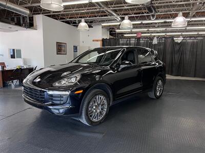 2016 Porsche Cayenne   - Photo 3 - Grand Rapids, MI 49548