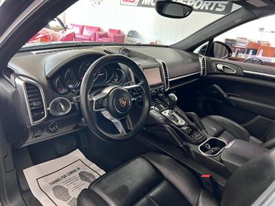2016 Porsche Cayenne   - Photo 20 - Grand Rapids, MI 49548