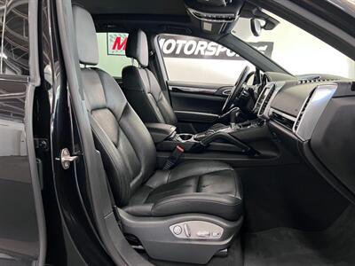 2016 Porsche Cayenne   - Photo 41 - Grand Rapids, MI 49548