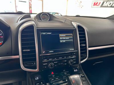 2016 Porsche Cayenne   - Photo 29 - Grand Rapids, MI 49548