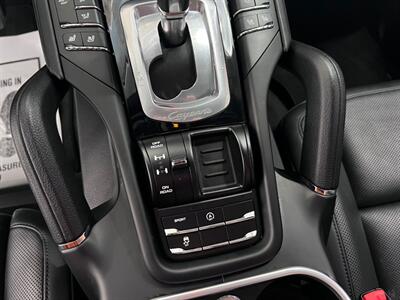 2016 Porsche Cayenne   - Photo 37 - Grand Rapids, MI 49548