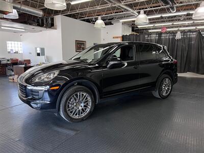2016 Porsche Cayenne   - Photo 4 - Grand Rapids, MI 49548