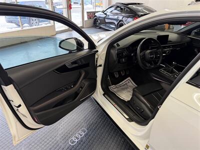 2018 Audi A4 2.0T quattro Premium Plus - Photo 11 - Grand Rapids, MI 49548
