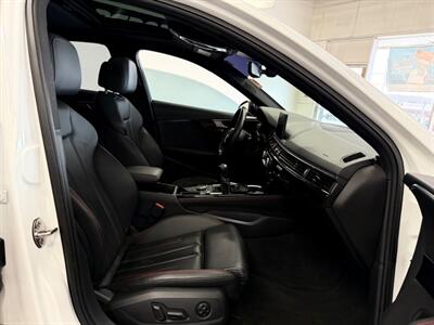2018 Audi A4 2.0T quattro Premium Plus - Photo 32 - Grand Rapids, MI 49548