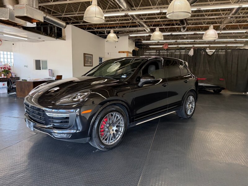 2018 Porsche Cayenne Turbo photo 3