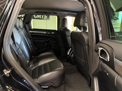 2018 Porsche Cayenne Turbo   - Photo 38 - Grand Rapids, MI 49548