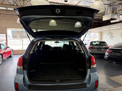 2012 Subaru Outback 2.5i Premium - Photo 38 - Grand Rapids, MI 49548